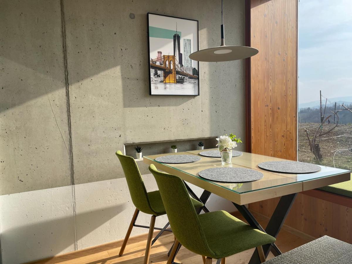 *Brandnew* Modernes Apartment In Den Weinbergen Mit Pool Und Sauna Spielfeld Dış mekan fotoğraf